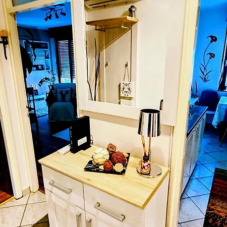 Cozy Seaside Retreat In Rijeka * 里耶卡