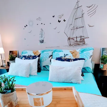 Cozy Seaside Retreat In Rijeka 公寓